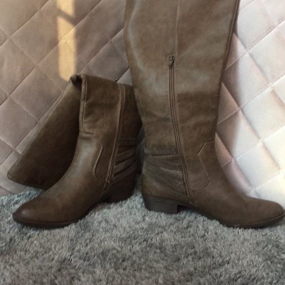 A little too small for me - Picture 2 of 4